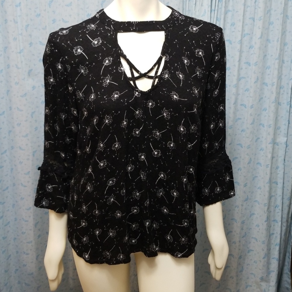 dandelion top with strappy choker neckline